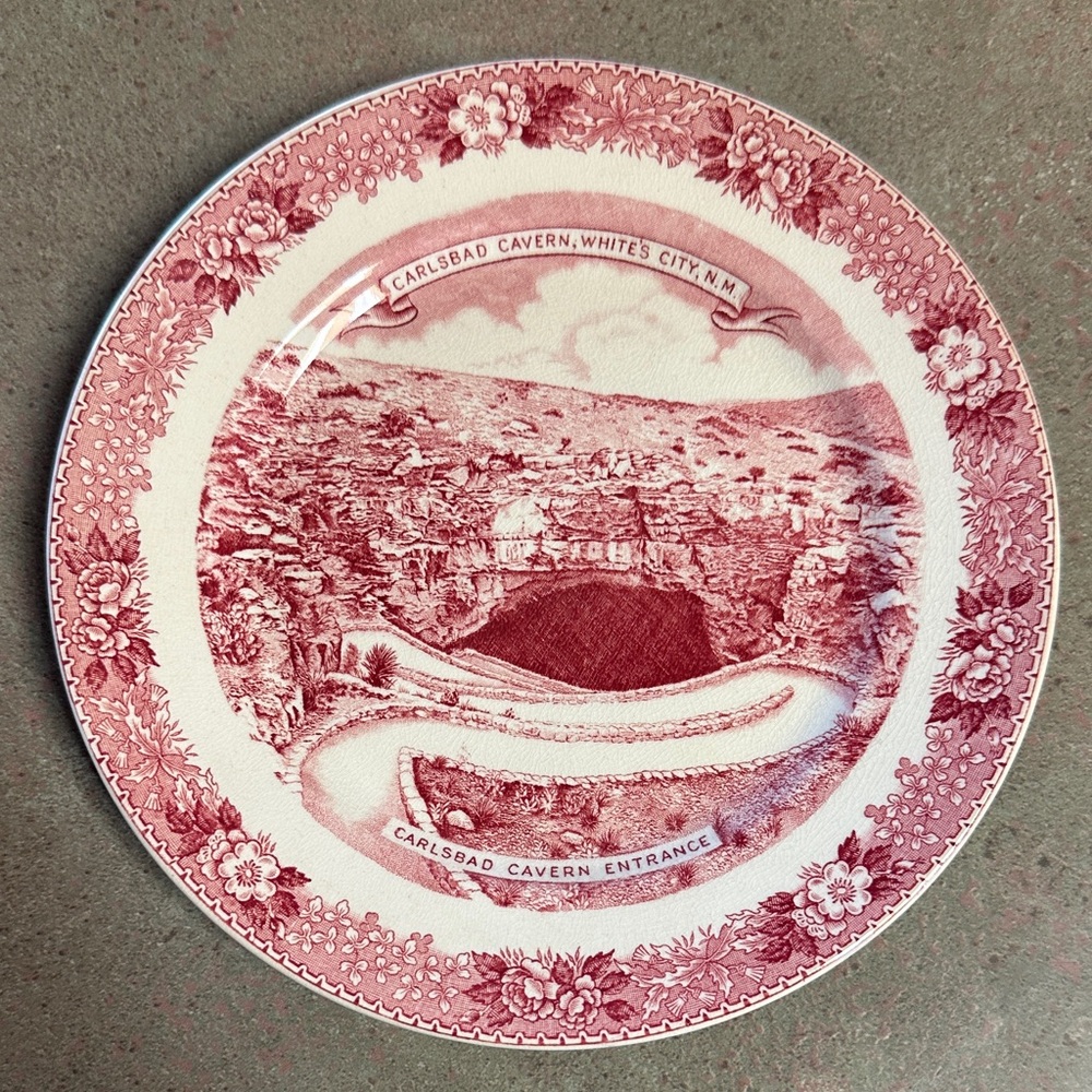 Vintage Carlsbad Cavern White City New Mexico Decorative Plate